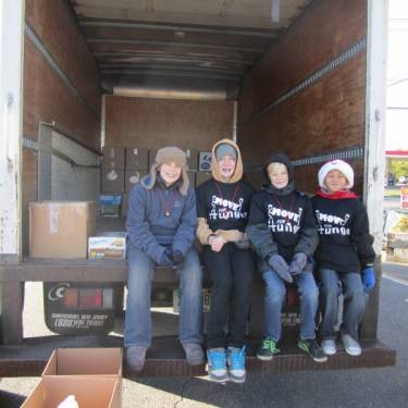 MOVE FOR HUNGER's Photo